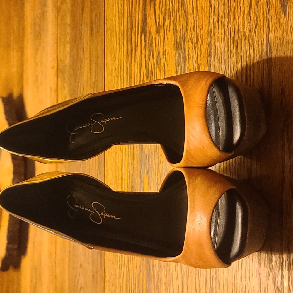 Jessica Simpson heels size 8.5